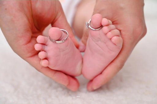 安吉几个月宝宝可以枕枕头