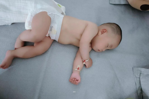 安吉孕妇想吐吐不出来
